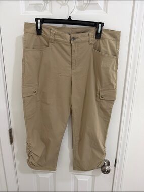 Eddie Bauer Tan Cargo Capri Pants